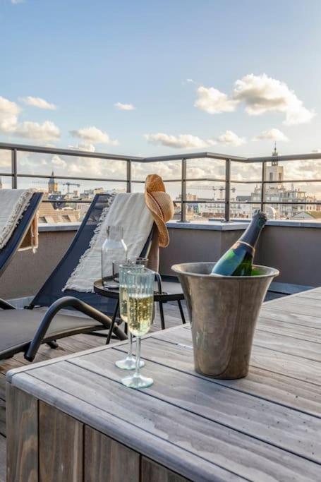 Love Nest - Your Cosy Penthouse Ostende Exterior foto