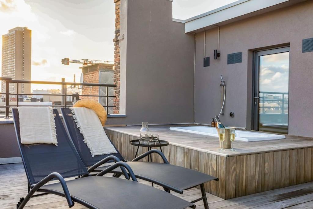 Love Nest - Your Cosy Penthouse Ostende Exterior foto