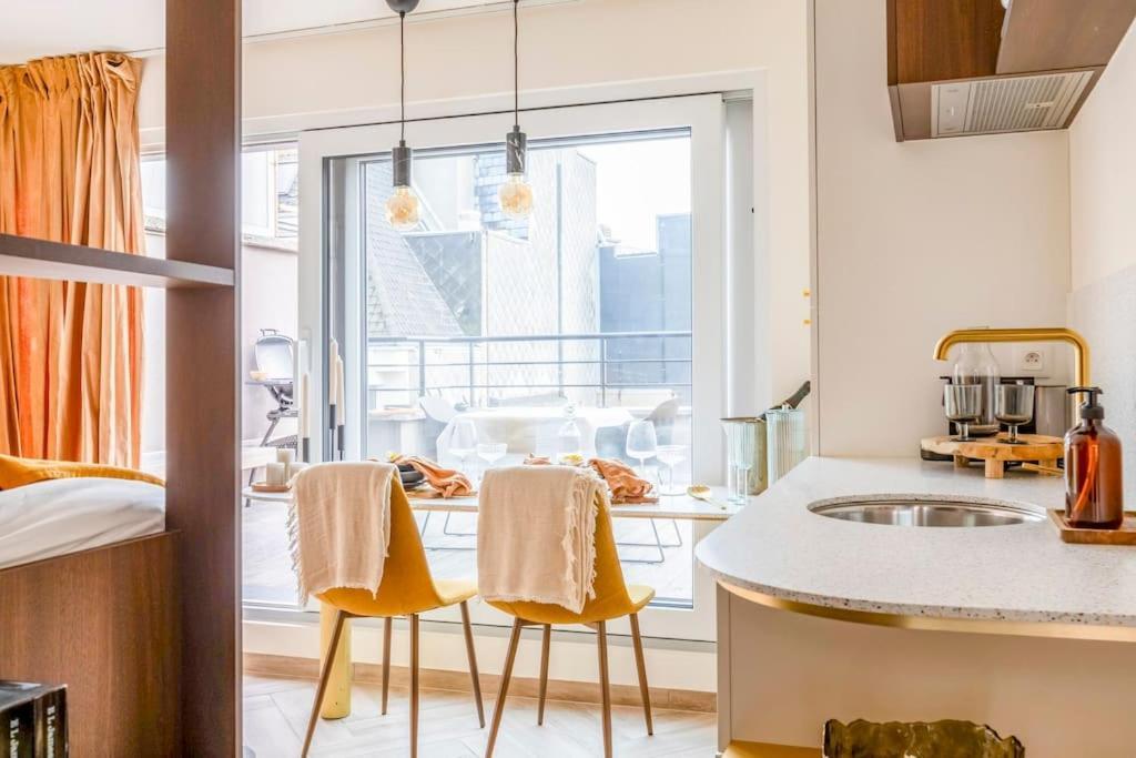 Love Nest - Your Cosy Penthouse Ostende Exterior foto